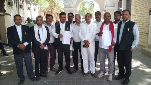 मिर्जापुर:7 अप्रैल 25 *सपा नेताओं के खिलाफ एफआईआर दर्ज करने की मांग*