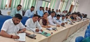 कौशाम्बी07अप्रैल25*जिलाधिकारी ने अमृत सरोवरों में पानी भरवाने के दिए निर्देश*