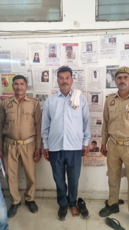 मथुरा 7 अप्रैल 2025* फर्जी दस्तावेज तैयार कर धोखाधडी करने वाले 01 वांछित अभियुक्त गिरफ्तार कर भेजा जेल*