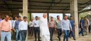 बाराबंकी10अप्रैल25 कृषि मंत्री डॉ सूर्य प्रताप शाही ने रामनगर स्थित कृषि फार्म हाउस का किया औचक निरीक्षण