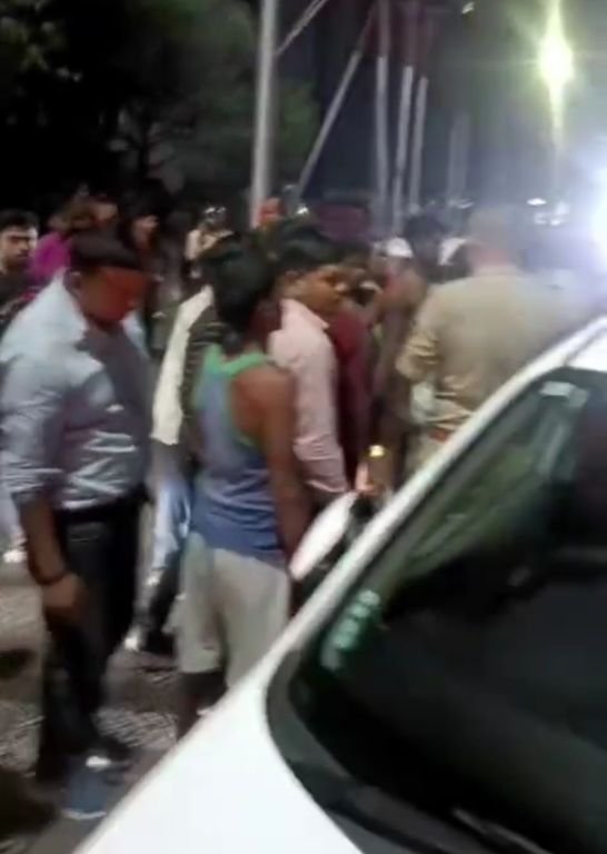 लखनऊ09अप्रैल25*हजरतगंज में भीषण सड़क हादसा