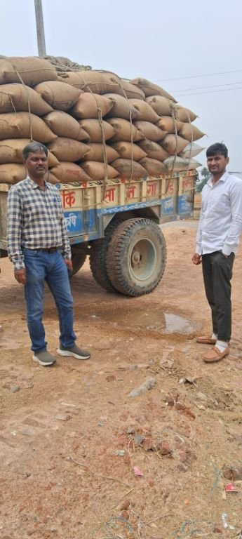 कौशाम्बी10अप्रैल25* गेहूं की खरीद में लिप्त बिचौलियों के विरूद्ध जिला प्रशासन ने कसी नकेल* कौशाम्बी10अप्रैल25* गेहूं की खरीद में लिप्त बिचौलियों के विरूद्ध जिला प्रशासन ने कसी नकेल*