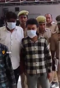 संभल11अप्रैल25*पहले आशा कार्यकत्री गांव में घूमकर ये देखती है कि ऐसा कौन व्यक्ति है जो ज्यादा बीमार है और कुछ दिन बाद जिंदा नहीं बचेगा