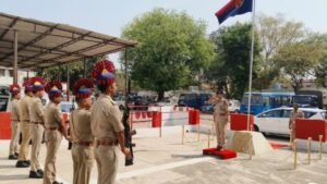 मथुरा 11अप्रैल2025*साप्ताहिक परेड की सलामी