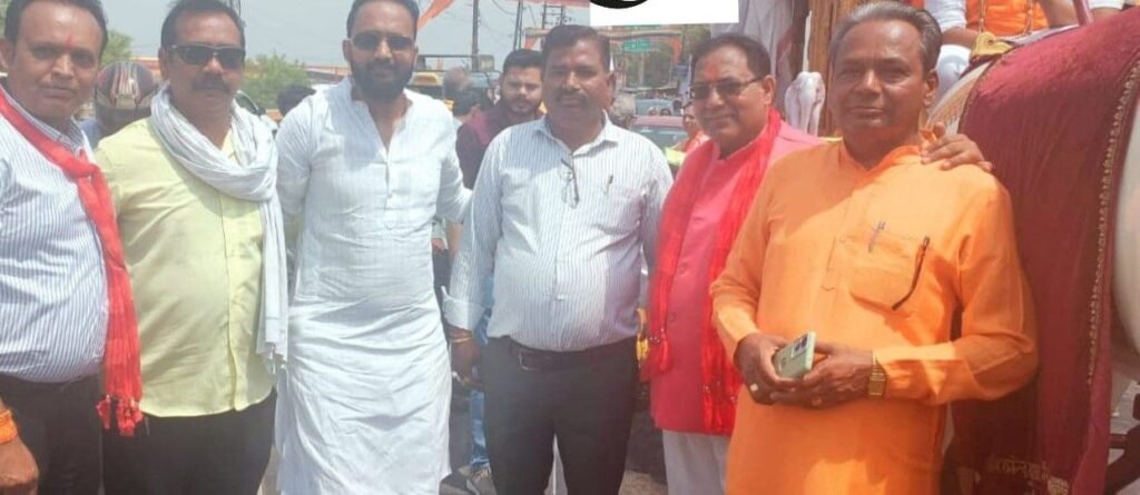 रूड़की12अप्रैल25भगवान महावीर जयंती पर नगर में निकली भव्य शोभायात्रा ,