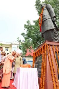 लखनऊ 12अप्रैल25पूर्व राज्यपाल श्रद्धेय लालजी टंडन, 'बाबू जी' की पावन जयंती के अवसर पर आज