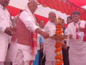 पूर्णिया बिहार 13 अप्रैल 25* केंद्रीय मंत्री जीतन राम मांझी दीप प्रज्वलित कर की कार्यक्रम की शुरुआत।