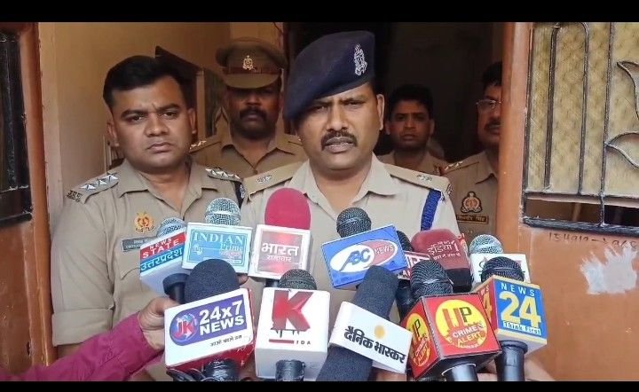 कानपुर:16अप्रैल25*कलयुगी बेटे ने मां की चाकुओं से गोद कर की हत्या कानपुर:16अप्रैल25*कलयुगी बेटे ने मां की चाकुओं से गोद कर की हत्या