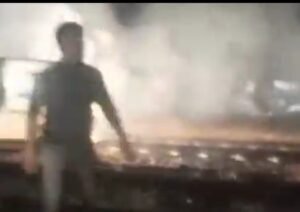 झांसी: 18अप्रैल25*गूगल मैप के जरिये पटरियों पर पहुंचा कार सवार, ट्रेन-बोलेरो हादसा