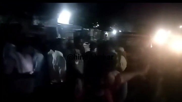 महोबा 18अप्रैल25*बेकाबू कार ने TVS स्कूटी सवार मजदूर को मारी जोरदार टक्कर,