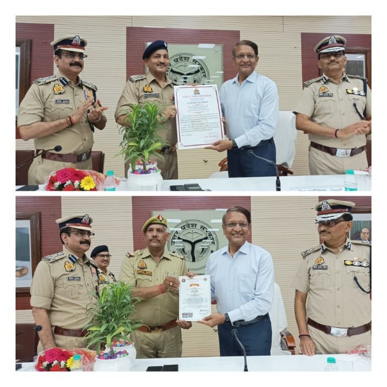 अलीगढ़19अप्रैल25* मंडल के होमगार्ड मंडलीय कमांडेंट राजेश कुमार सिंह को आगरा में प्रशस्ति पत्र