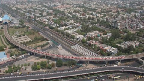 आगरा21अप्रैल25*यमुना एक्सप्रेसवे किनारे बसेगा नया आगरा, 8.5 लाख लोगों को मिलेगा रोजगार;