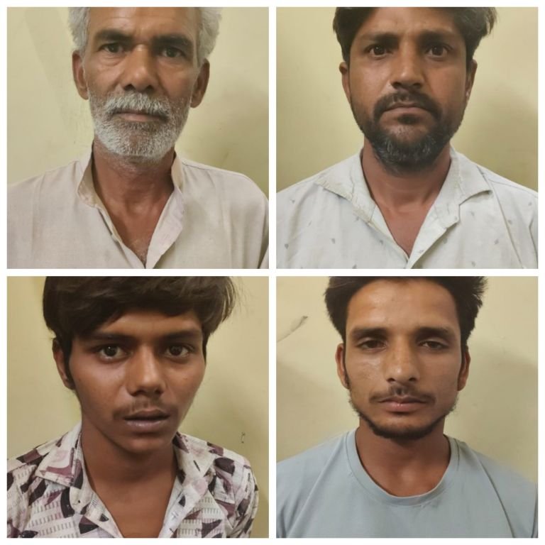 मथुरा22अप्रैल25* 4 एनबीडब्लू वारन्टी/अभियुक्तगण को  पुलिस के अथक एंव भरसक प्रयासों से किया गिरफ्तार ।*