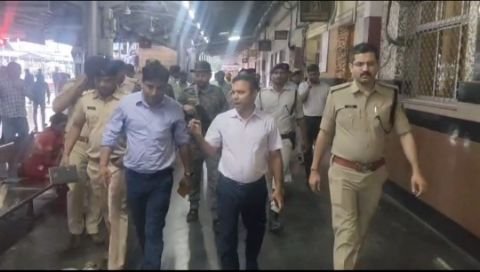 भागलपुर26अप्रैल25*खेलो इंडिया यूथ गेम्स की तैयारी को लेकर डीएम और एसएससी ने रेलवे स्टेशन का किया मुआयना*