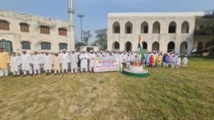 बिजनौर27अप्रैल25*आतंकी हमले के मृतकों को मदरसा माहदुल उलूमिल इस्लामिया में दी श्रद्धांजलि।