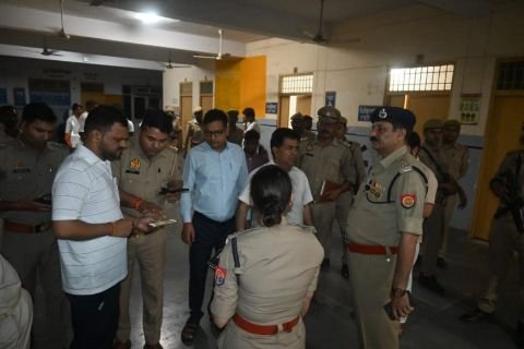 कानपुर देहात28अप्रैल2025**बस-डम्फर की टक्कर में 2 की मौत कानपुर देहात में 27 यात्री हुए घायल