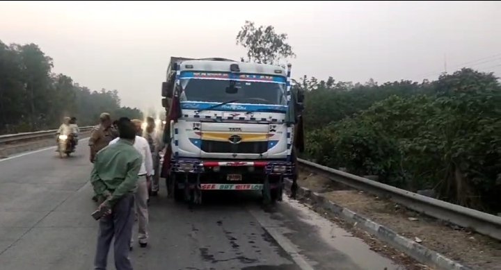 *हरियाणा09 अप्रैल25 अवैध खनन परिवहन पर तहसील नकुड प्रशासन की बड़ी कार्यवाही।* *हरियाणा09 अप्रैल25 अवैध खनन परिवहन पर तहसील नकुड प्रशासन की बड़ी कार्यवाही।*