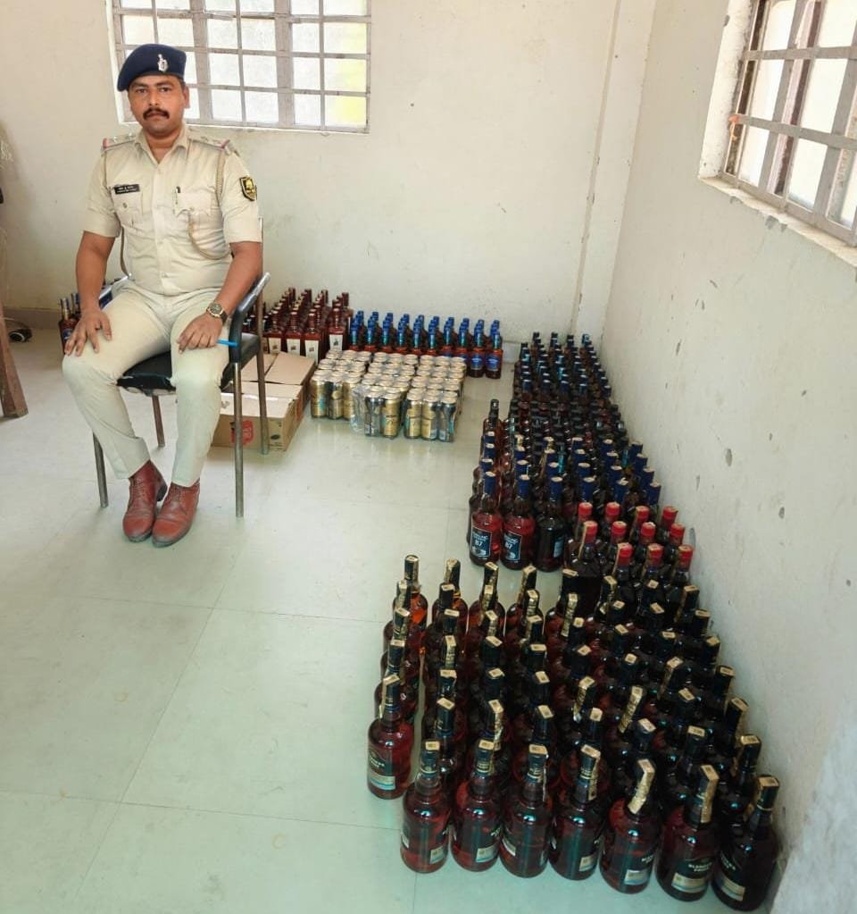 पूर्णिया बिहार 01मई25*अभियुक्त की निशानदेही पर 238.155 लीटर विदेशी शराब बरामद