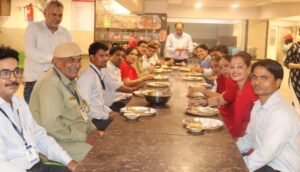 *'जयपुर02मई25 हैंड हाॅल्डर्स डे' पर सहयोगी कर्मचारियों का सम्मान*