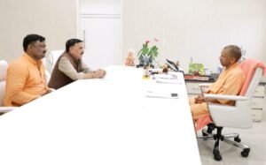 लखनऊ04मई25*टीकरडीह कौशांबी एवं अन्य घटनाओं को लेकर मुख्यमंत्री जी से मिले।*