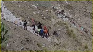 जम्मू-श्रीनगर04मई25में 600 फीट गहरी खाई में गिरा सेना का ट्रक,