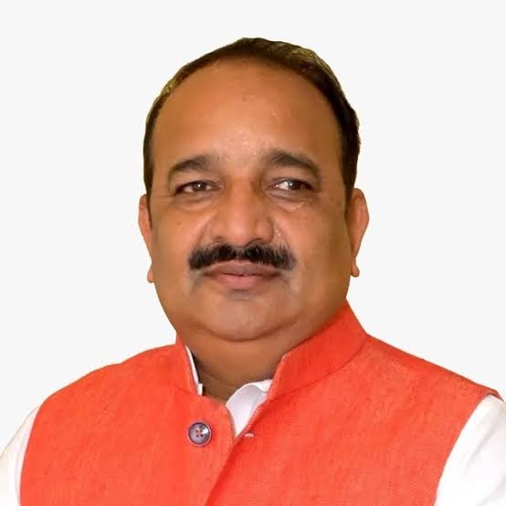 कश्मीर 04मई25में7 मई को कुशीनगर आएंगे प्रभारी मंत्री* कश्मीर 04मई25में7 मई को कुशीनगर आएंगे प्रभारी मंत्री*