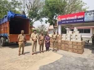 मथुरा 4 मई25*02 अभियुक्तों को अवैध हरियाणा मार्का शराब के साथ किया गिरफ्तार।