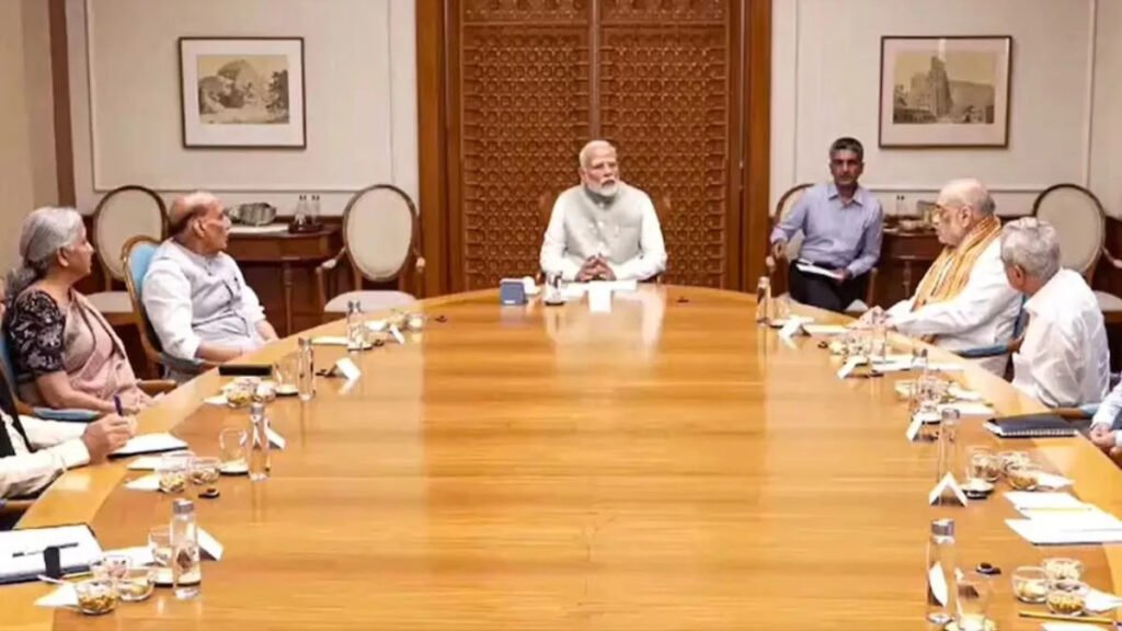 नई दिल्ली05मई25पुतिन से फोन पर बात, दिल्ली में हाईलेवल मीटिंग.