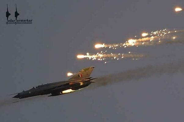 नई दिल्ली07मई25भारत और पाकिस्तान के बीच जंग शुरू हो चुकी है..!*