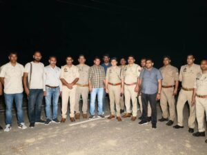 मथुरा 7 मई 25 *एसओजी टीम व थाना वृंदावन पुलिस की संयुक्त कार्रवाई *