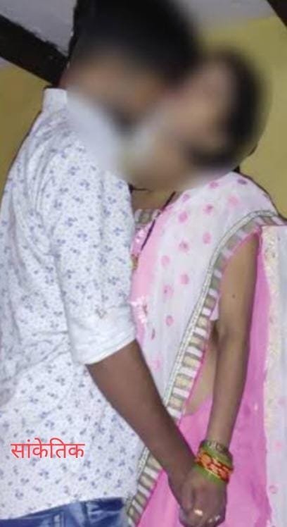 UP 08मई25के श्रावस्ती के इकोना गांव में मुहब्बत में नाकाम एक कपल ने बंद कमरे में एक ही फंदे से फांसी लगाकर जान दे दीं।