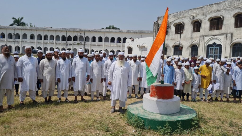 बिजनौर 13मई25*मदरसे में गूंजा देशभक्ति का स्वर,