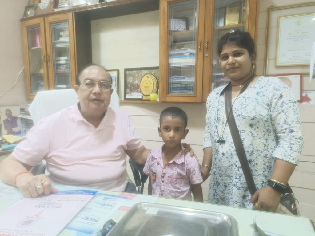 गाजीपुर15मई25*पवहारी स्मृति परिषद के प्रयास से श्रवण बाधित छात्र को मिली सुनने की क्षमता**