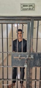 लखनऊ16मई25*राजधानी में सरोजनीनगर थाना क्षेत्र में दरोगा के साथ अभद्रता का मामला अभी शांत नही हुआ था