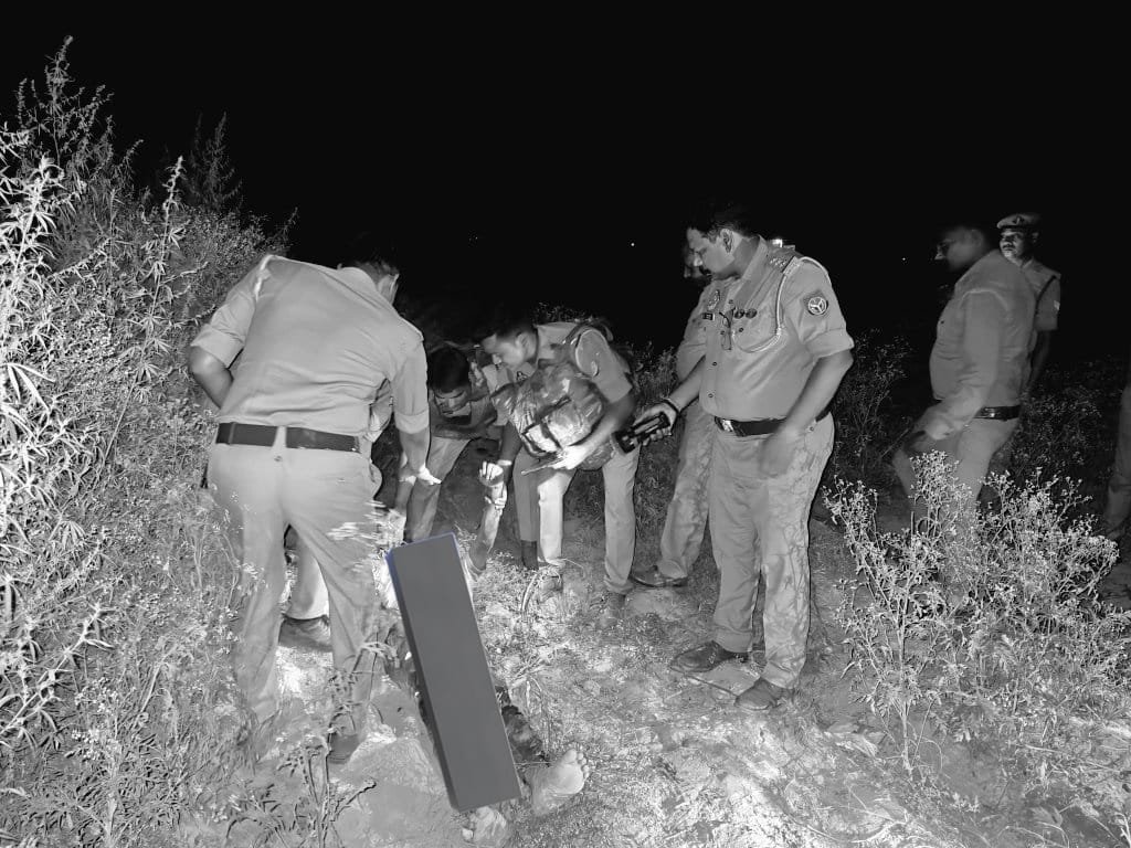 कौशाम्बी18मई25* उत्तर प्रदेश के जिला कौशांबी में एनकाउंटर