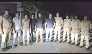 मथुरा 19 मई 25* मारपीट/फायरिंग करने के अभियोग में वांछित अभियुक्त थाना हाईवे पुलिस से मुठभेड़ के दौरान घायल/गरिफ्तार