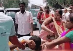 सासाराम20मई25*समधी के साथ समधन फरार 🙄 चप्पल-जूतों से हुई पिटाई