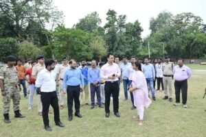 मोतिहारी22मई25*डीएम ने किया पुलिस लाइन स्थित मैदान का भौतिक निरीक्षण