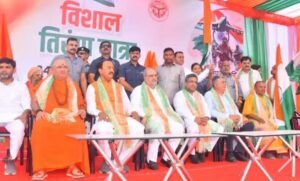 वाराणसी25मई25*तिरंगा यात्रा महात्मा गांधी काशी विद्यापीठ ने निकाला