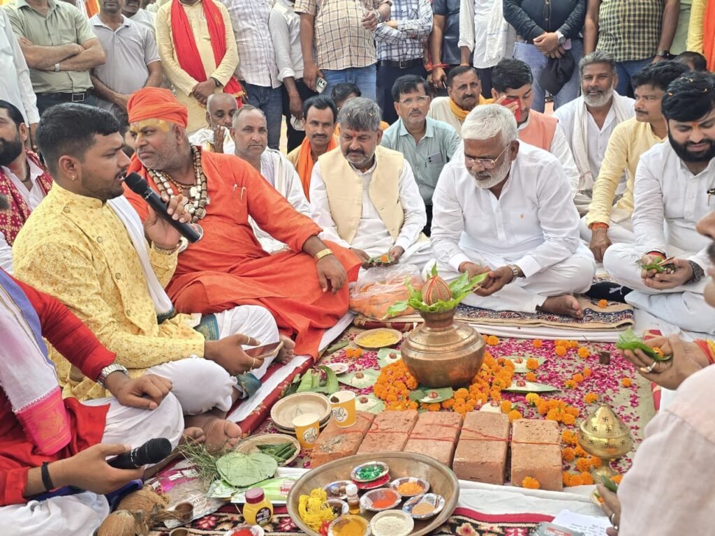 *अयोध्या31मई25*जलशक्ति मंत्री नें नैपुरा पंपिंग स्टेशन का किया शिलान्यास*