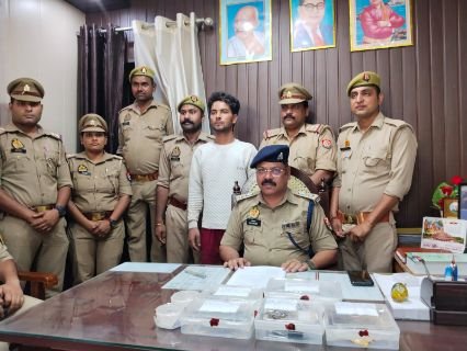 अयोध्या03मई25*24 घंटे के अंदर अयोध्या पुलिस ने 5 लाख की चोरी का किया खुलासा