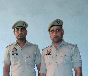 हरदोई04मई25*खरबूजा विक्रेता से फ्री में खरबूजा लेने वाले दो सिपाही हुए सस्पेंड