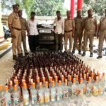 मिर्जापुर04मई25*अलग-अलग ब्राण्ड की 310 बोतल अंग्रेजी शराब के साथ 02 अन्तर्राज्यीय शराब तस्कर गिरफ्तार*