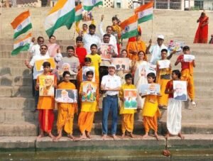 वाराणसी07मई25*" ऑपरेशन सिंदूर की सफलता पर गंगा किनारे जताई खुशी "