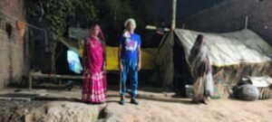 कौशाम्बी12मई25*आवास विहीन गरीब परिवार झोपडी में रहने* *को मजबूर*।