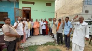 मथुरा24मई25*हरबंस नगर एवं ललित नगर बेलफेरियर के द्वारा मीटिंग में सभी लोग के विचार व्यक्त किए गए