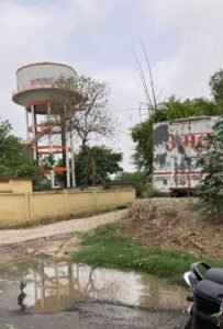 वाराणसी27मई25*आमजन बूंद-बूंद को तरस रहा, क्षतिग्रस्त पाइप लाइनों में हजारों लीटर पानी व्यर्थ बह रहा* वाराणसी27मई25*आमजन बूंद-बूंद को तरस रहा, क्षतिग्रस्त पाइप लाइनों में हजारों लीटर पानी व्यर्थ बह रहा*