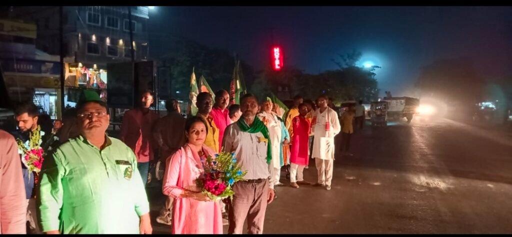 भागलपुर बिहार 8मई25*तेजस्वी प्रसाद यादव जी का सभी राजद कार्यकर्ताओं द्वारा स्वागत एवं अभिनंदन किया गया भागलपुर बिहार 8मई25*तेजस्वी प्रसाद यादव जी का सभी राजद कार्यकर्ताओं द्वारा स्वागत एवं अभिनंदन किया गया