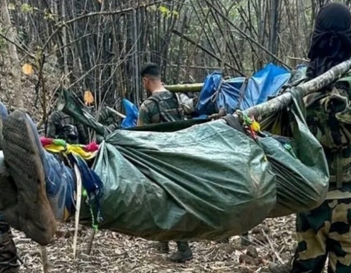 जम्मू कश्मीर27मई25*योगेन्द्र यादव माओवादी नेता नंबाला केशव राव के शव का अंतिम संस्कार छत्तीसगढ़ पुलिस ने कर दिया है.