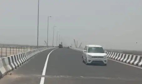 वाराणसी3जून25*अगले साल रिंग रोड के दोनों लेन से फर्राटा भरेंगे वाहन, वाराणसी3जून25*अगले साल रिंग रोड के दोनों लेन से फर्राटा भरेंगे वाहन,